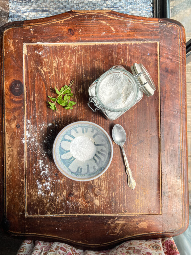 measuring the baking soda for toothpaste recipe